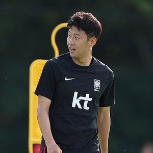 Korean National Football Team is Holding their First Training Session in Wales
